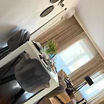 Nowa - Komfortowe 61m2 - 3 Pokoje, Garaz, Klimatyzacja *
