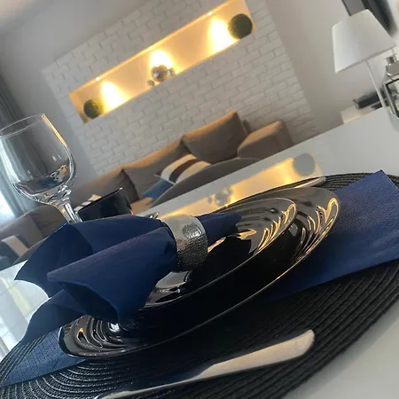 Nowa - Komfortowe 61m2 - 3 Pokoje, Garaz, Klimatyzacja *