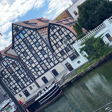 Nowa - Komfortowe 61m2 - 3 Pokoje, Garaz, Klimatyzacja 比得哥什