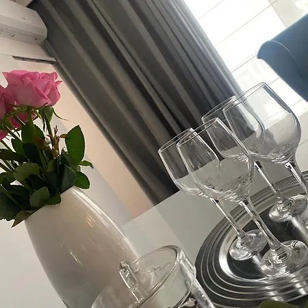 Nowa - Komfortowe 61m2 - 3 Pokoje, Garaz, Klimatyzacja 公寓 比得哥什