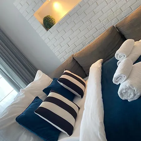 Nowa - Komfortowe 61m2 - 3 Pokoje, Garaz, Klimatyzacja