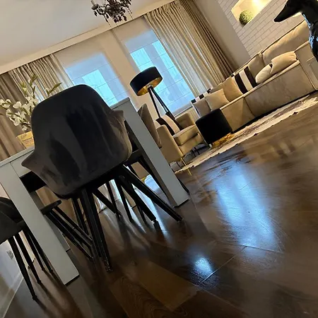 Nowa - Komfortowe 61m2 - 3 Pokoje, Garaz, Klimatyzacja Apartmán Bydhošť
