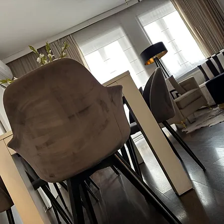 Nowa - Komfortowe 61m2 - 3 Pokoje, Garaz, Klimatyzacja