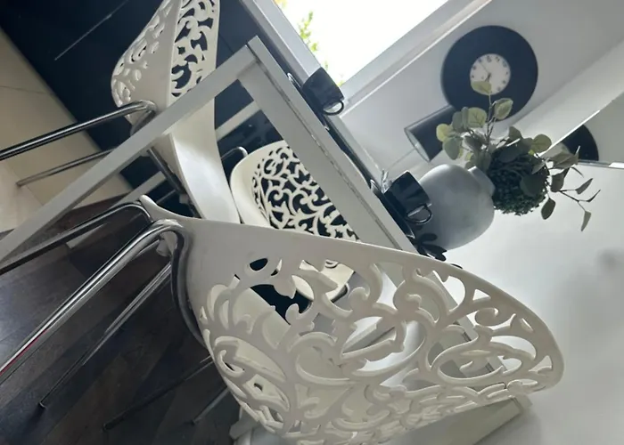 公寓 Nowa - Komfortowe 61m2 - 3 Pokoje, Garaz, Klimatyzacja 比得哥什