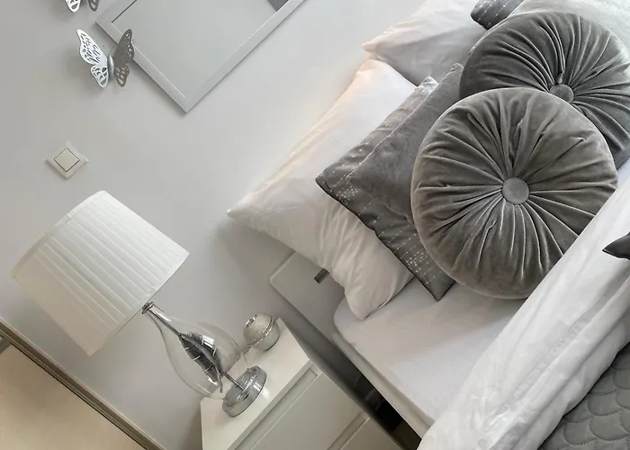 Nowa - Komfortowe 61m2 - 3 Pokoje, Garaz, Klimatyzacja