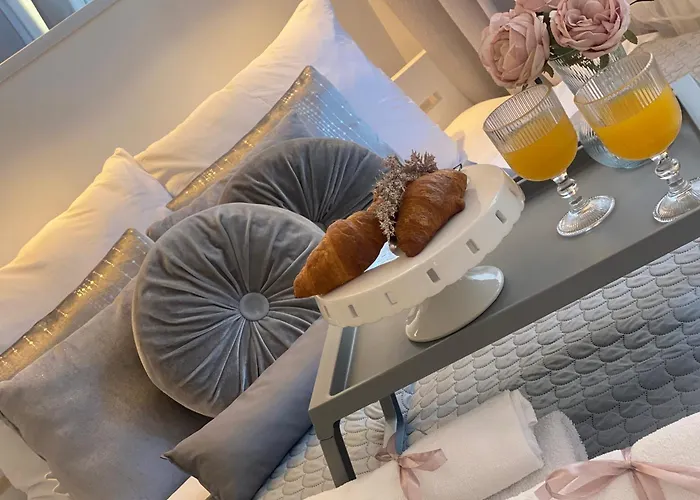 Nowa - Komfortowe 61m2 - 3 Pokoje, Garaz, Klimatyzacja Apartment Bydgoszcz