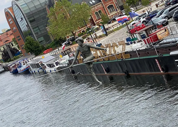 Nowa - Komfortowe 61m2 - 3 Pokoje, Garaz, Klimatyzacja