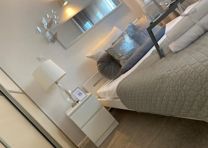 Nowa - Komfortowe 61m2 - 3 Pokoje, Garaz, Klimatyzacja * Bydgoszcz