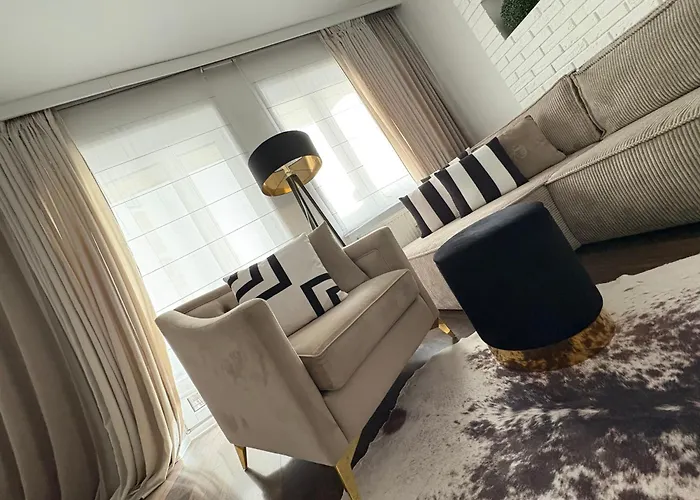 Nowa - Komfortowe 61m2 - 3 Pokoje, Garaz, Klimatyzacja Apartment Bydgoszcz