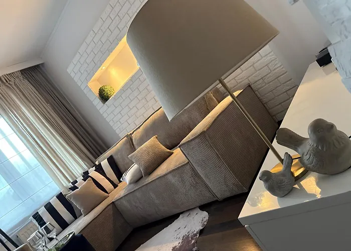 公寓 Nowa - Komfortowe 61m2 - 3 Pokoje, Garaz, Klimatyzacja 比得哥什